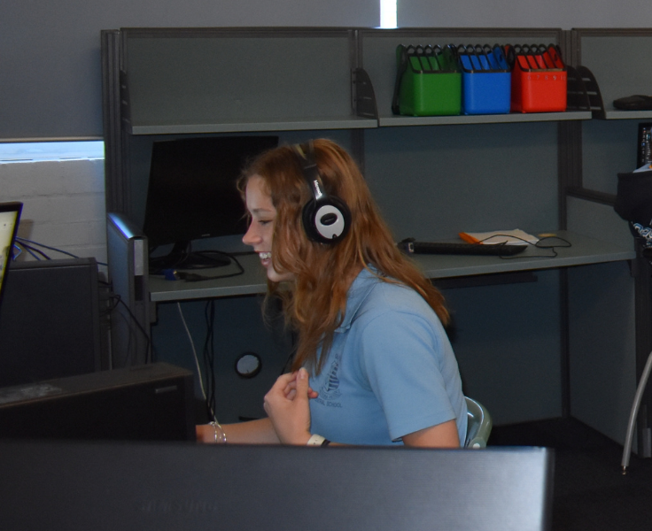 Student participating in an online lesson